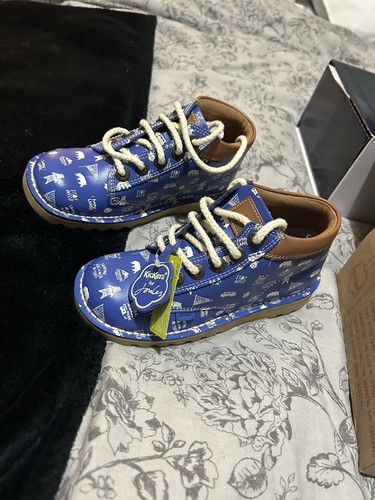 Item kickers kick hi js - item,